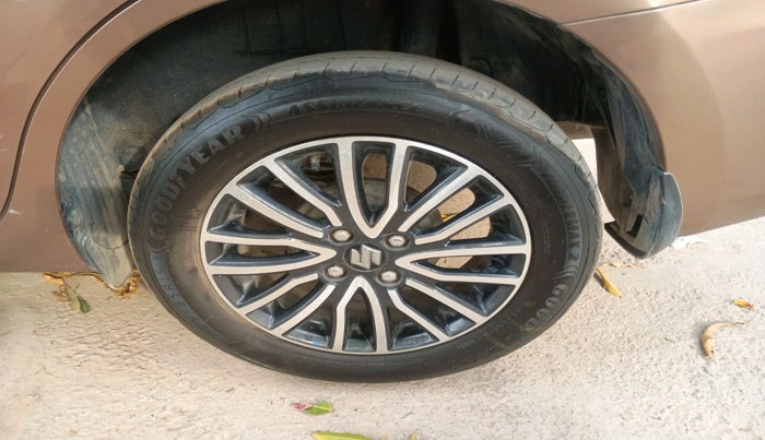 2018 Maruti Dzire ZXI, CNG, Manual, 81,718 km, tyre