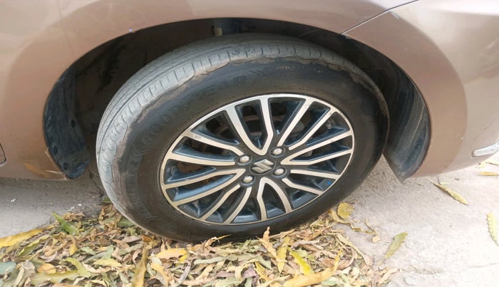 2018 Maruti Dzire ZXI, CNG, Manual, 81,718 km, tyre