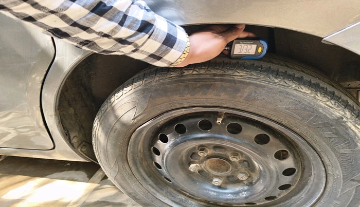 2019 Maruti Ertiga VXI AT SHVS, Petrol, Automatic, 85,133 km, tyre