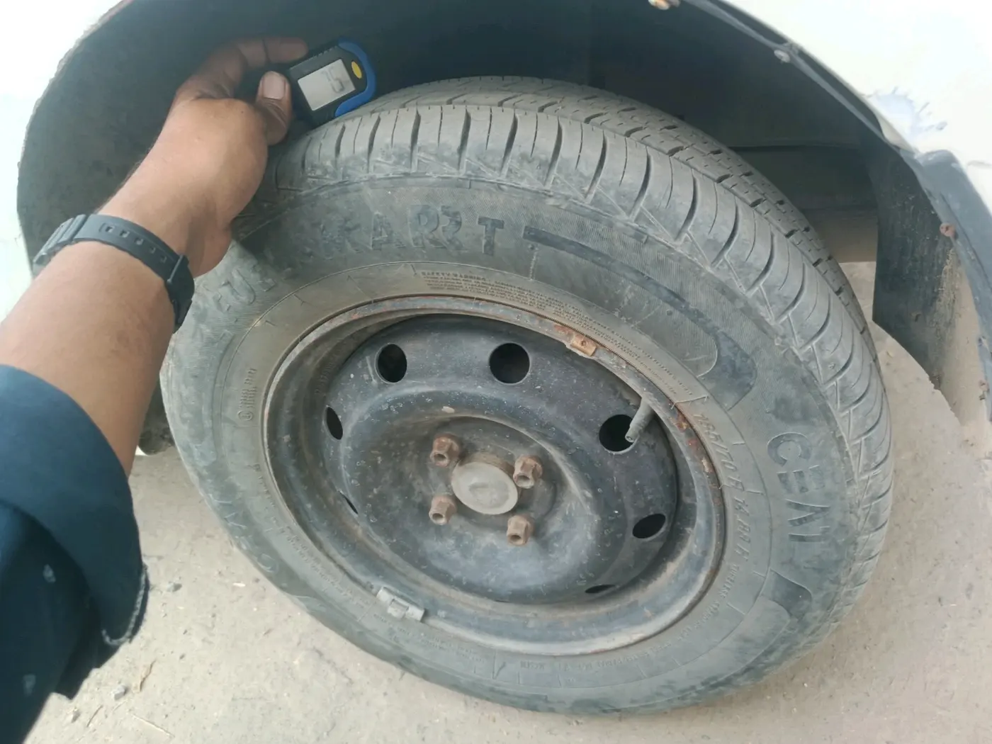 2013 Mahindra Verito 1.5 D4, Diesel, Manual, 86,224 km, tyre