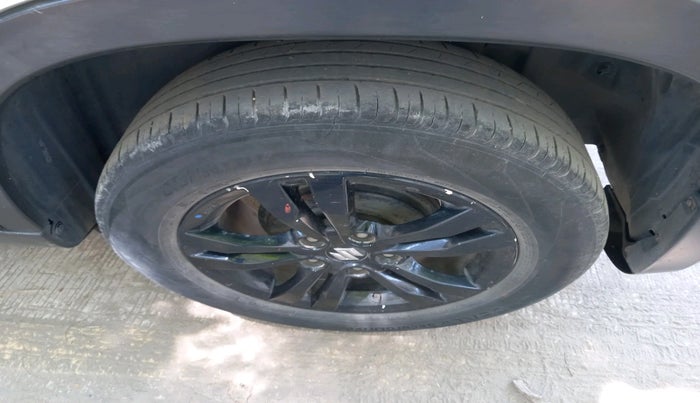 2019 Maruti Vitara Brezza ZDI AMT, Diesel, Automatic, 1,49,652 km, tyre