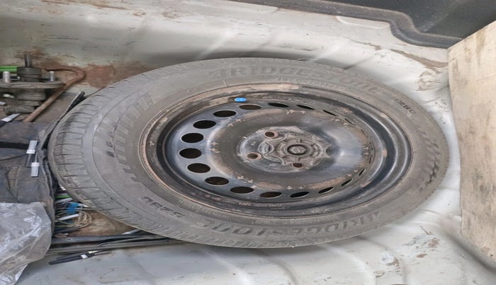 2017 Hyundai Xcent S 1.2 CRDI, Diesel, Manual, 85,376 km, tyre