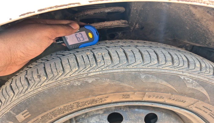 2010 Maruti Swift Dzire VDI, Diesel, Manual, 2,33,520 km, tyre