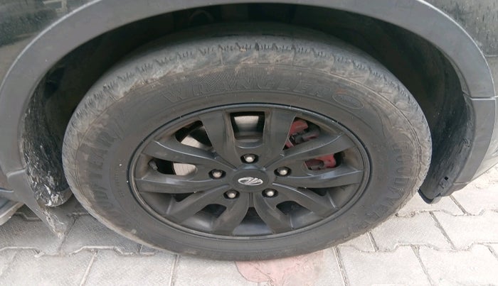 2021 Mahindra XUV500 W9, Diesel, Manual, 91,799 km, tyre