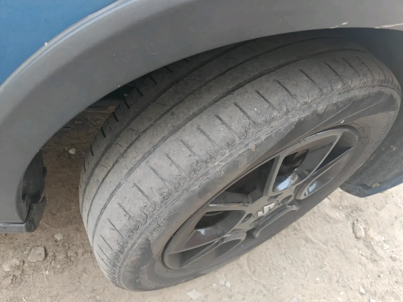 2017 Maruti IGNIS ZETA 1.2, Petrol, Manual, 1,60,397 km, tyre