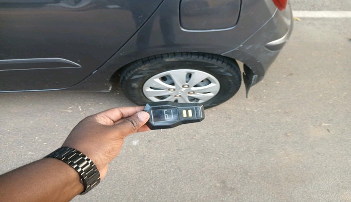 2011 Hyundai i10 SPORTZ 1.2, Petrol, Manual, 52,673 km, tyre