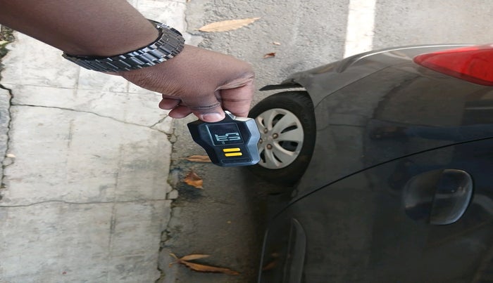 2011 Hyundai i10 SPORTZ 1.2, Petrol, Manual, 52,673 km, tyre