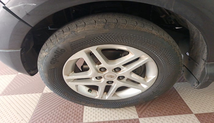 2016 Mahindra NUVOSPORT N8 AMT, Diesel, Automatic, 1,09,135 km, tyre