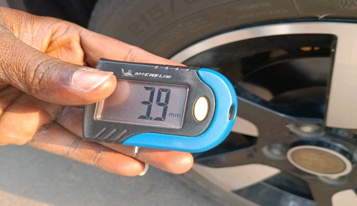 2017 Tata NEXON XZ PLUS DIESEL, Diesel, Manual, 42,884 km, tyre