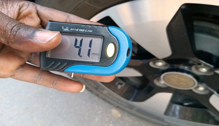 2017 Tata NEXON XZ PLUS DIESEL, Diesel, Manual, 42,884 km, tyre