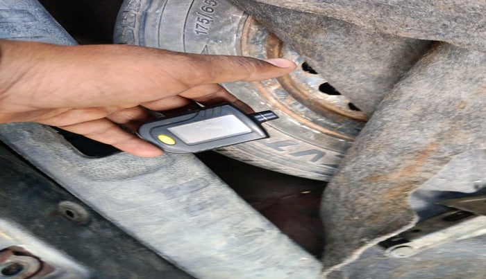 2014 Honda Amaze 1.5L I-DTEC S, Diesel, Manual, 1,31,100 km, tyre