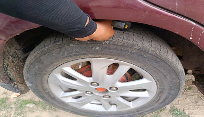 2014 Honda Amaze 1.5L I-DTEC S, Diesel, Manual, 1,31,100 km, tyre