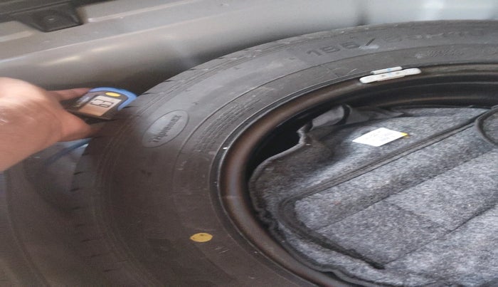 2024 KIA SONET HTX 1.0 TURBO PETROL IMT, Petrol, Manual, 31,887 km, tyre