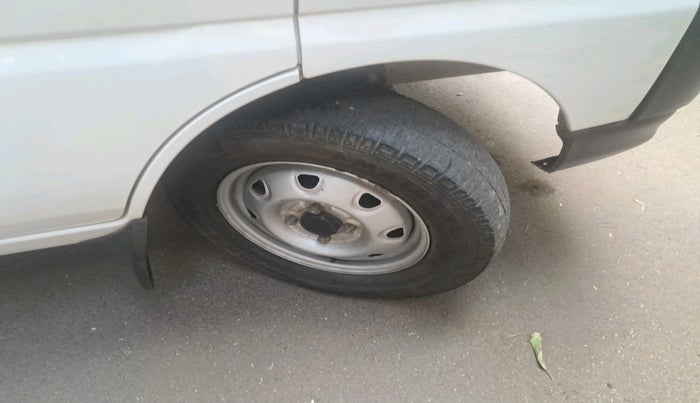 2021 Maruti Eeco 5 STR WITH A/C+HTR, Petrol, Manual, 43,192 km, tyre