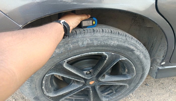 2012 Maruti Ertiga VDI, Diesel, Manual, 2,21,600 km, tyre