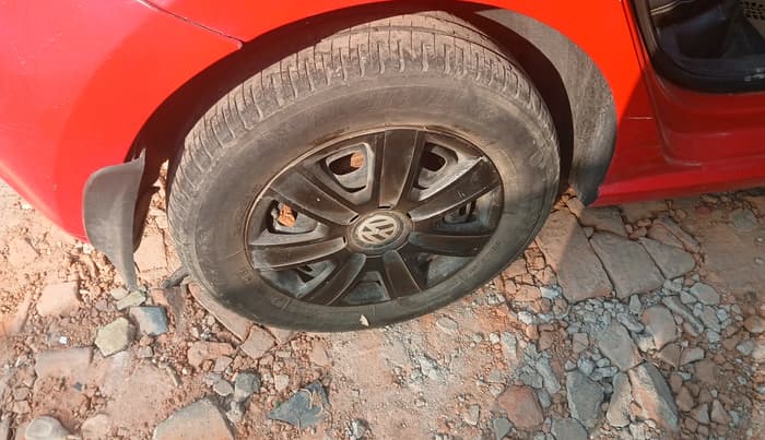 2010 Skoda Laura AMBIENTE 2.0 TDI CR MT, Diesel, Manual, 68,580 km, tyre