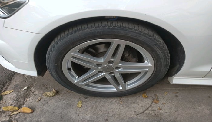 2017 Audi A6 35 TFSI, Petrol, Automatic, 17,405 km, tyre