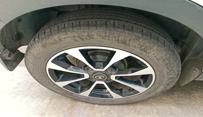 2021 Tata NEXON XZ PETROL, Petrol, Manual, 46,471 km, tyre