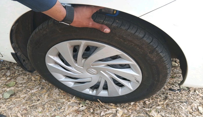 2021 Maruti Ertiga VXI CNG, CNG, Manual, 69,351 km, tyre