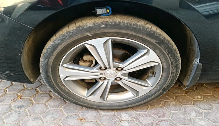 2018 Hyundai Verna 1.6 VTVT SX O, Petrol, Manual, 45,709 km, tyre