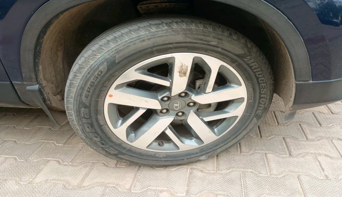 2022 Tata Safari XZ PLUS 6 S, Diesel, Manual, 50,033 km, tyre