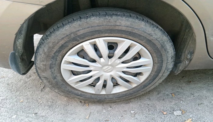 2017 Maruti Dzire VXI, Petrol, Manual, 54,456 km, tyre