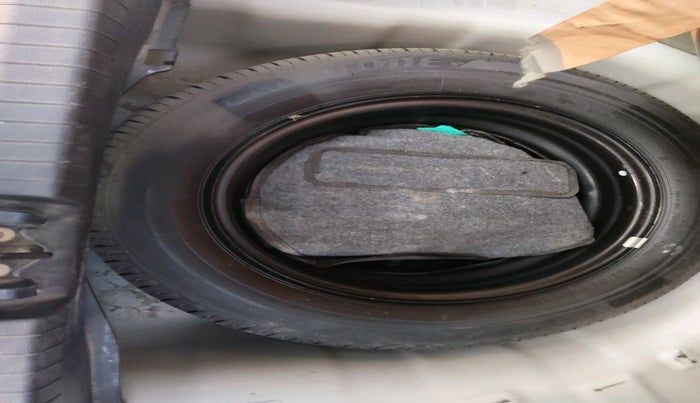 2020 Hyundai Elite i20 ASTA 1.2 (O), Petrol, Manual, 71,231 km, tyre