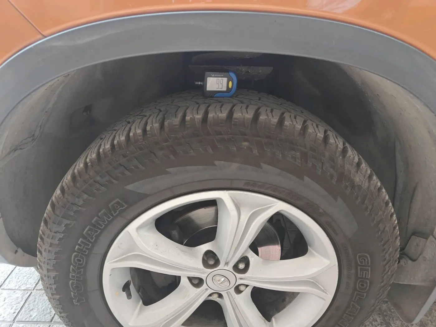 2019 Tata Harrier XT 2.0L KRYOTEC, Diesel, Manual, 55,155 km, tyre