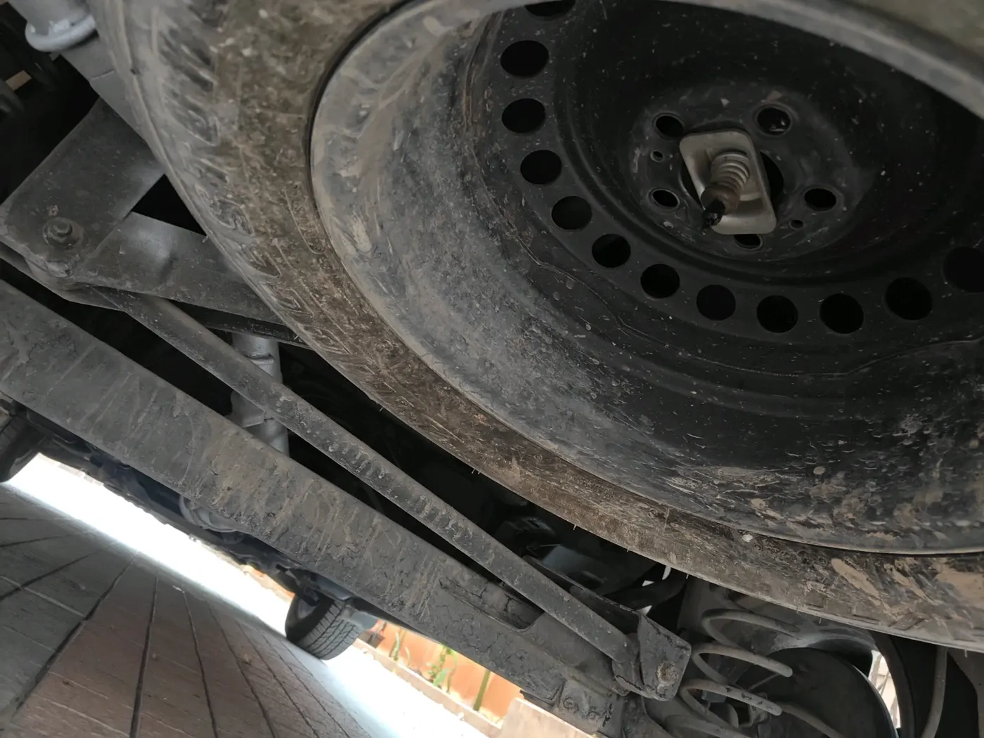 2019 Tata Harrier XT 2.0L KRYOTEC, Diesel, Manual, 55,155 km, tyre