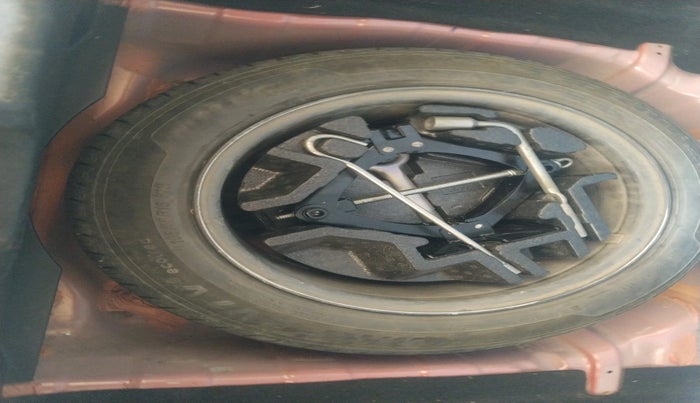 2021 Tata ALTROZ XZ PETROL, Petrol, Manual, 86,654 km, tyre