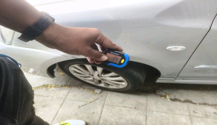 2010 Toyota Etios VX, Petrol, Manual, 1,54,023 km, tyre