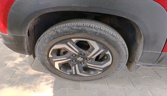 2022 Maruti BREZZA ZXI + SMART HYBRID, Petrol, Manual, 42,105 km, tyre