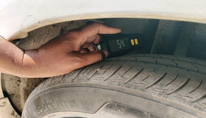 2018 Maruti Ciaz SIGMA 1.4 MT PETROL, Petrol, Manual, 1,52,287 km, tyre