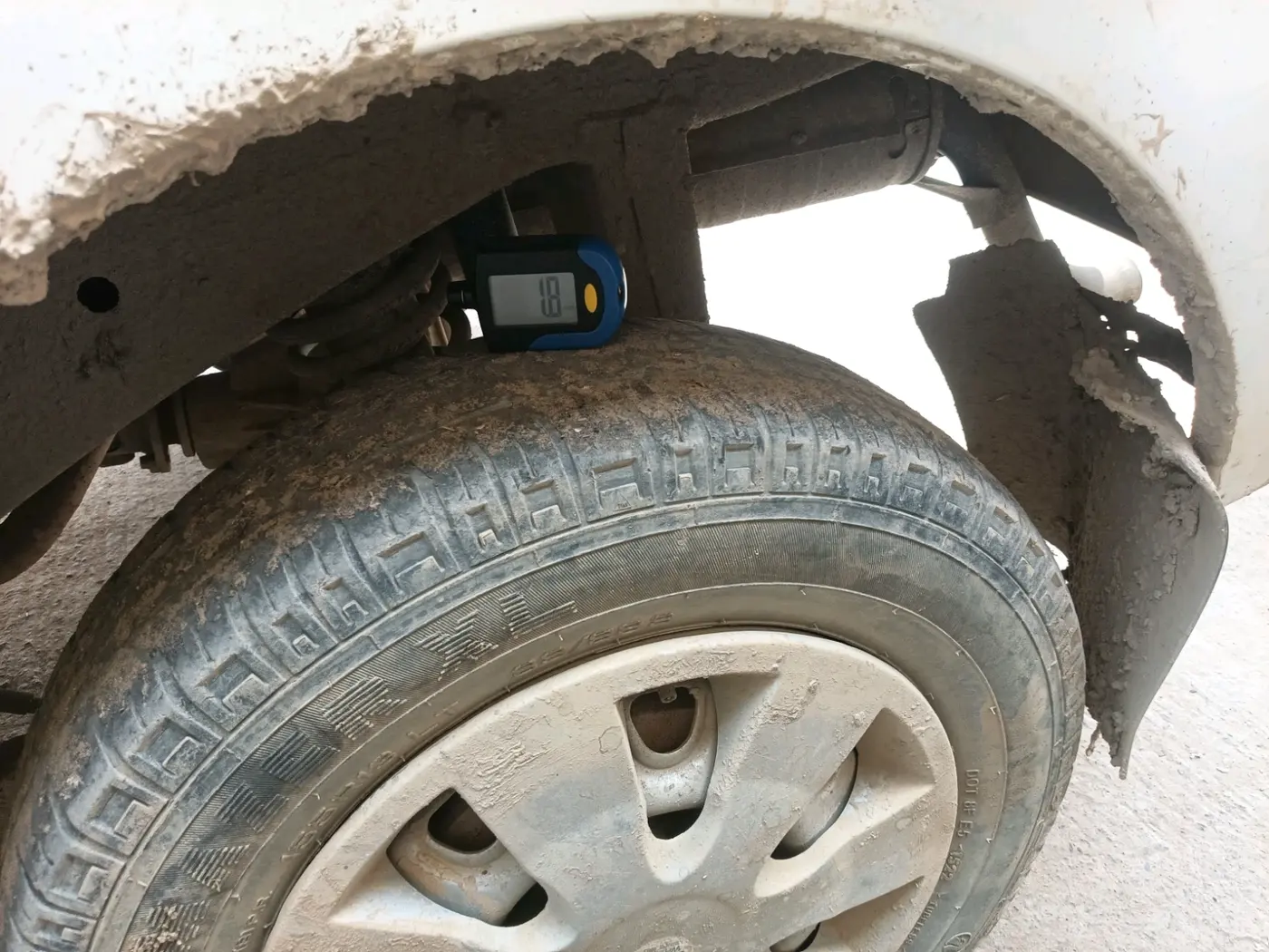 2022 Maruti Eeco 5 STR AC (O), Petrol, Manual, 32,662 km, tyre