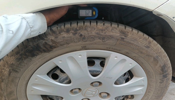 2014 Honda Amaze 1.2L I-VTEC S, CNG, Manual, 1,00,945 km, tyre