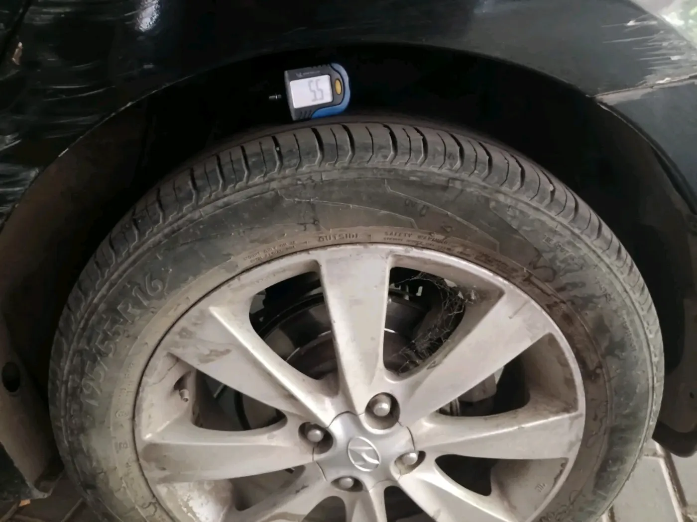 2011 Hyundai Verna FLUIDIC 1.6 CRDI SX, Diesel, Manual, 1,80,939 km, tyre