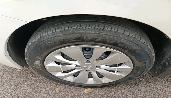 2017 Maruti Baleno DELTA PETROL 1.2, CNG, Manual, 86,268 km, tyre