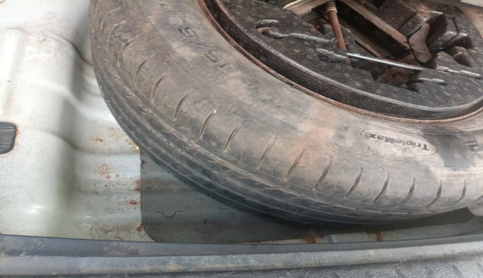 2017 Hyundai Creta S PLUS 1.6 AT DIESEL, Diesel, Automatic, 1,23,429 km, tyre