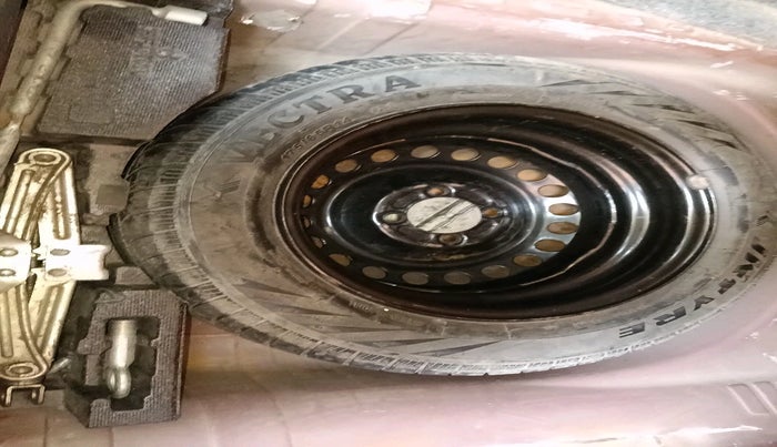 2016 Honda Amaze 1.2L I-VTEC S, Petrol, Manual, 1,31,043 km, tyre