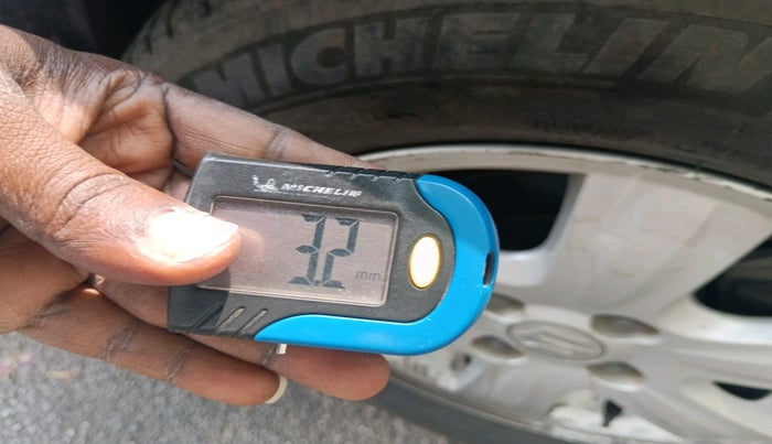 2011 Maruti Swift Dzire ZDI, Diesel, Manual, 1,29,656 km, tyre