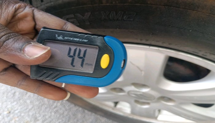 2011 Maruti Swift Dzire ZDI, Diesel, Manual, 1,29,656 km, tyre