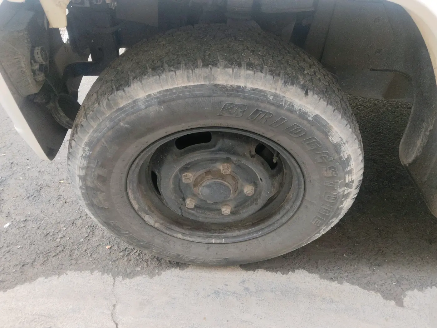 2021 Mahindra Bolero B6 (O), Diesel, Manual, 66,821 km, tyre