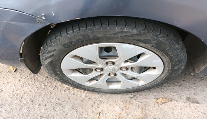 2016 Hyundai Xcent BASE 1.2, Petrol, Manual, 15,829 km, tyre