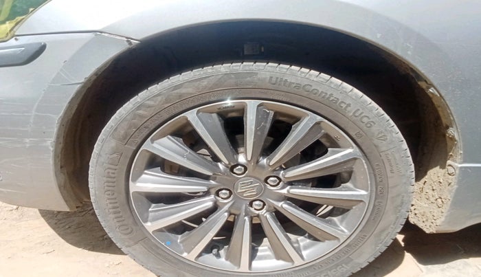 2020 Maruti Ciaz ALPHA 1.5 SHVS PETROL, Petrol, Manual, 1,15,612 km, tyre