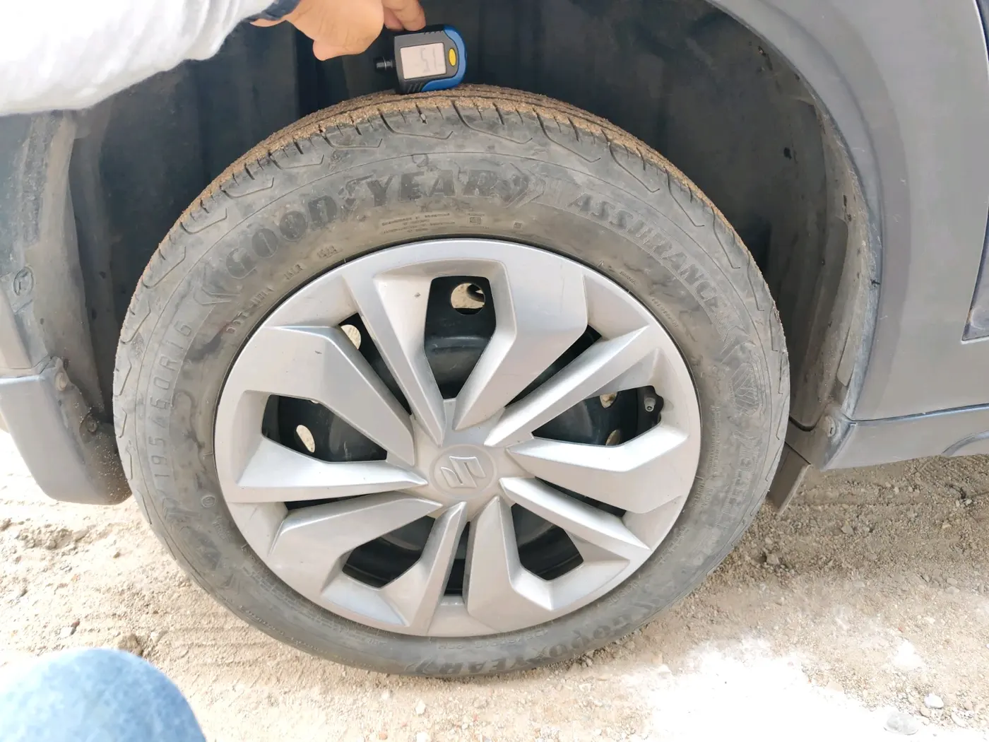 2023 Maruti FRONX DELTA CNG 1.2 MT, CNG, Manual, 36,378 km, tyre