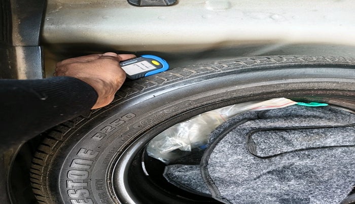 2014 Hyundai Elite i20 ASTA 1.4 CRDI, Diesel, Manual, 1,40,389 km, tyre