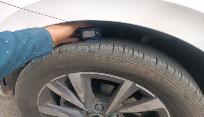 2024 Skoda SLAVIA STYLE 1.0L TSI AT, Petrol, Automatic, 9,316 km, tyre