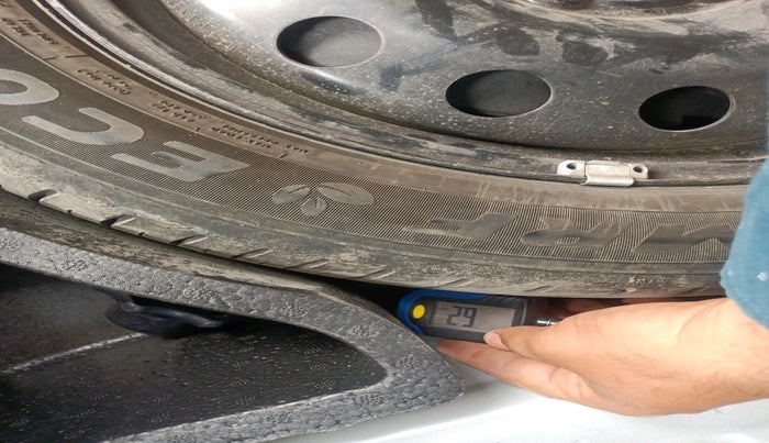 2024 Skoda SLAVIA STYLE 1.0L TSI AT, Petrol, Automatic, 9,316 km, tyre