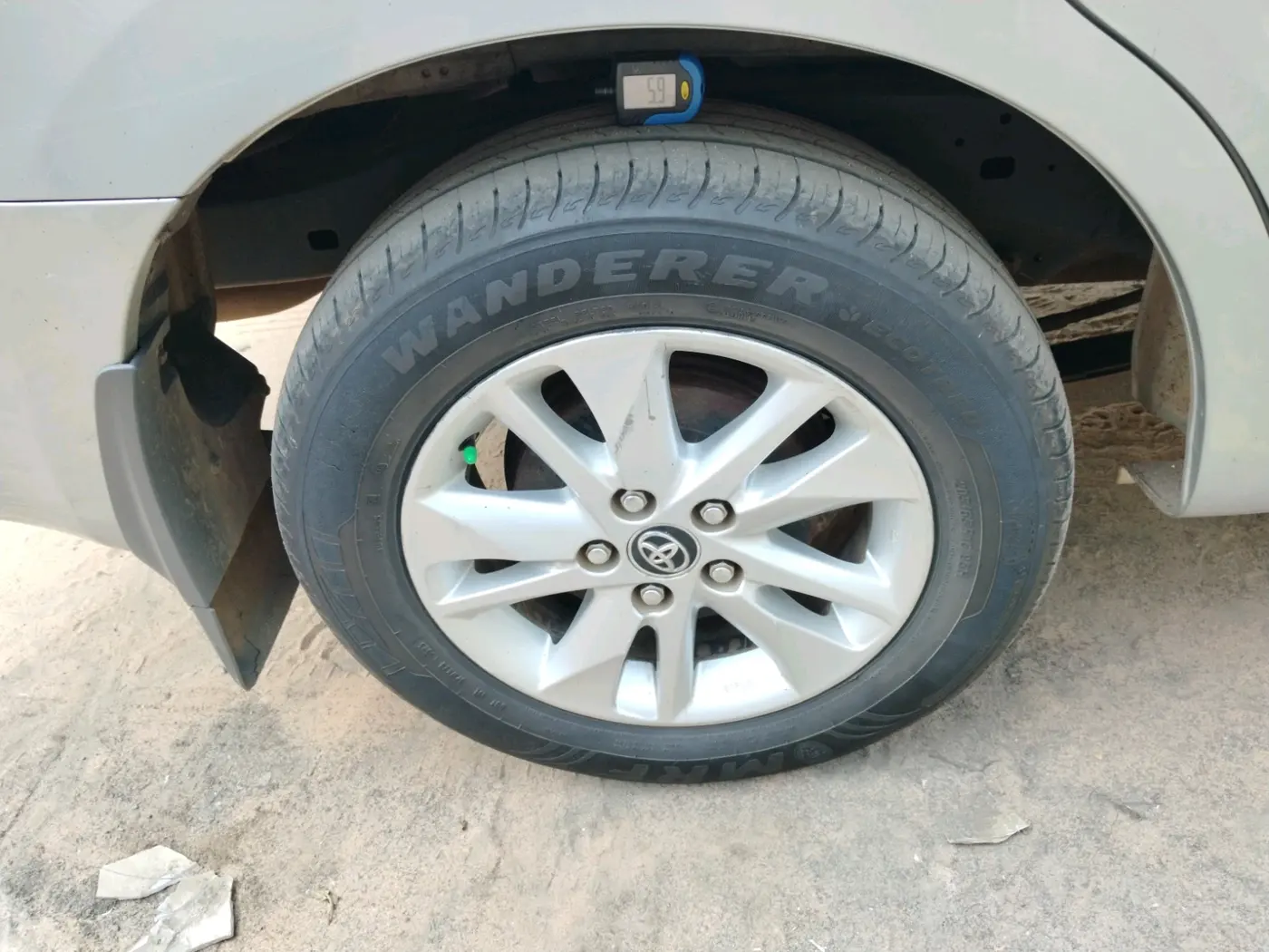 2018 Toyota Innova Crysta 2.4 GX 8 STR, Diesel, Manual, 1,45,696 km, tyre