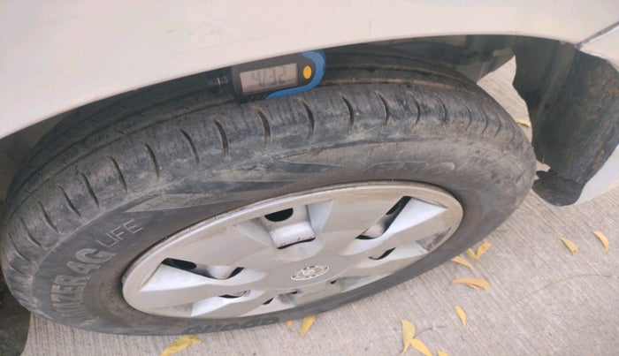 2012 Maruti Wagon R 1.0 LXI, Petrol, Manual, 59,674 km, tyre